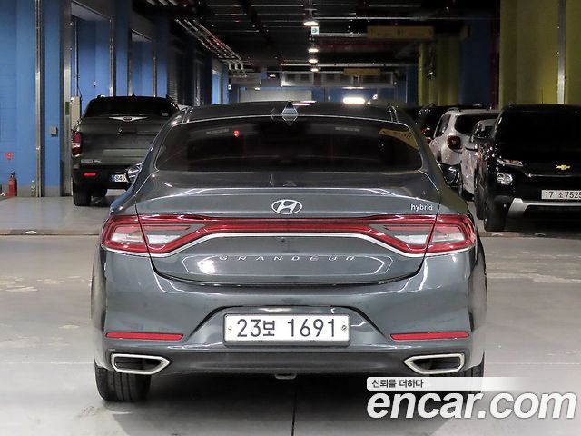 Hyundai Grandeur IG, гибрид Premium - фото 3