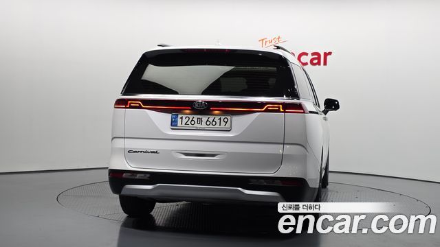 Kia Carnival 4-го поколения 9-Seater Signature - фото 3