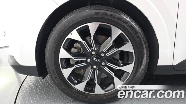 Kia Carnival 4-го поколения 9-Seater Signature - фото 4