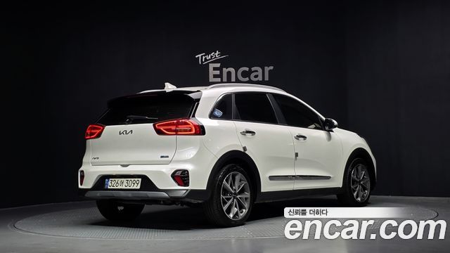Kia Niro Новый 1.6 HEV Signature - фото 1