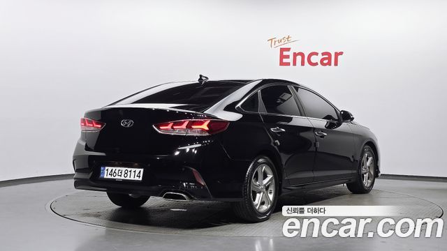 Hyundai Sonata 2.0 Smart Spicial - фото 1