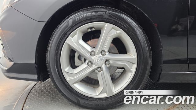 Hyundai Sonata 2.0 Smart Spicial - фото 4