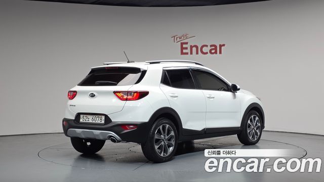 Kia Stonic 1.4 Trendy - фото 0
