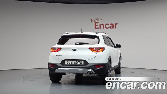 Kia Stonic 1.4 Trendy - фото 2