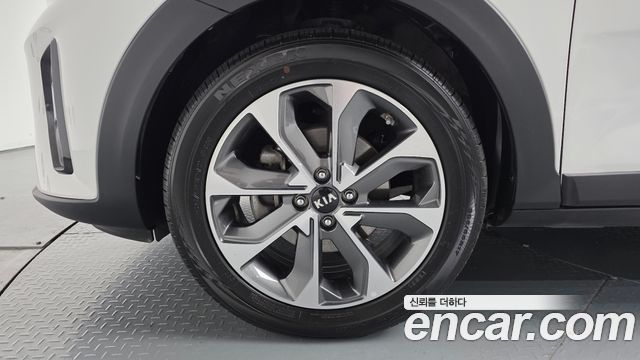 Kia Stonic 1.4 Trendy - фото 3