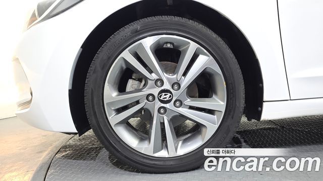 Hyundai Avante AD 1.6 GDI Value Plus - фото 4