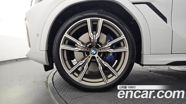 BMW X6 G06 M50i - фото 4
