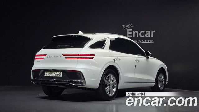 Genesis GV70 2.5T Gasoline 2WD - фото 1