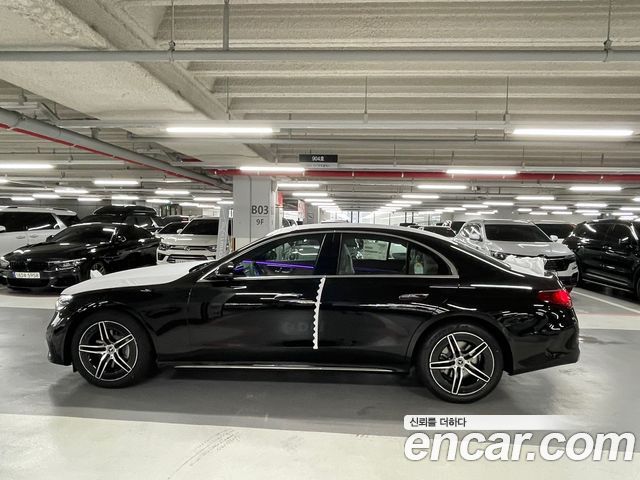 Mercedes-Benz E-Class W214 E300 4MATIC AMG Line - фото 4