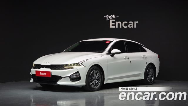 Kia K5 3-го поколения 2.0 LPI(Renter car) Trandy - фото 0