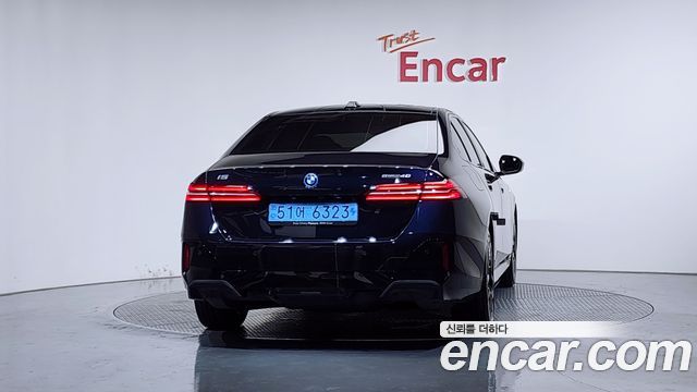 BMW i5 G60 eDrive 40 M Sport - фото 3