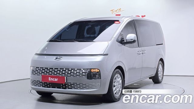 Hyundai Staria Tourer 11-Seater Modern - фото 0