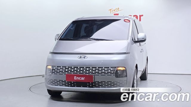 Hyundai Staria Tourer 11-Seater Modern - фото 2