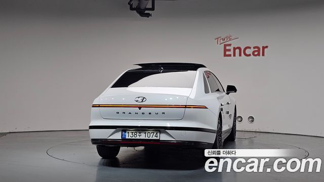 Hyundai Grandeur GN7 2,5 Gasoline 2WD Calligraphy - фото 2