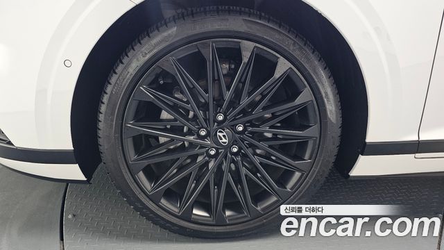 Hyundai Grandeur GN7 2,5 Gasoline 2WD Calligraphy - фото 3