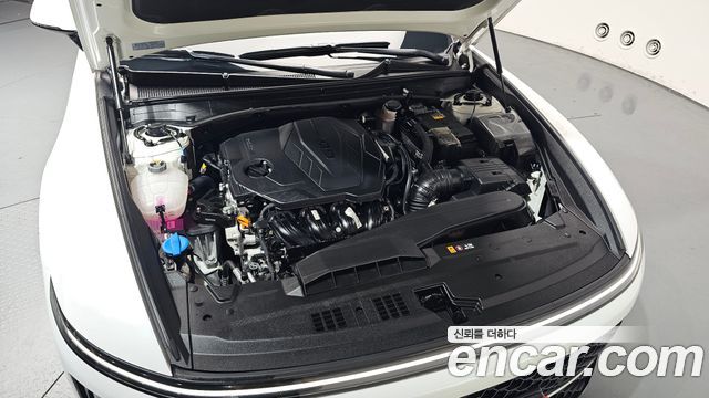 Hyundai Grandeur GN7 2,5 Gasoline 2WD Calligraphy - фото 4