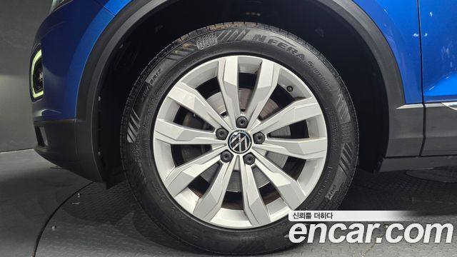 Volkswagen T-Roc 2.0 TDI Premium - фото 3