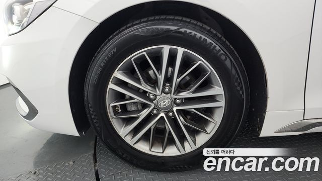 Hyundai Grandeur IG 3.0 LPi Modern (Rental Car) - фото 4