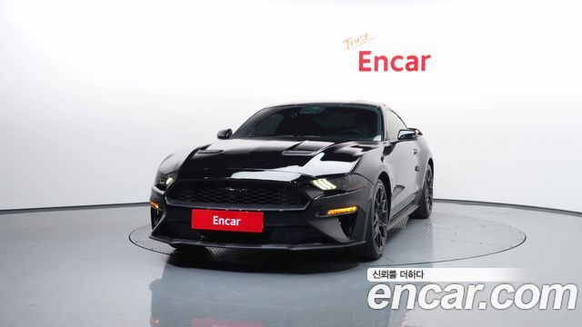 Ford Mustang Coupe - фото 2