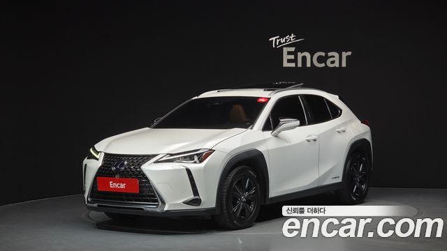 Lexus UX 2.0 2WD - фото 0
