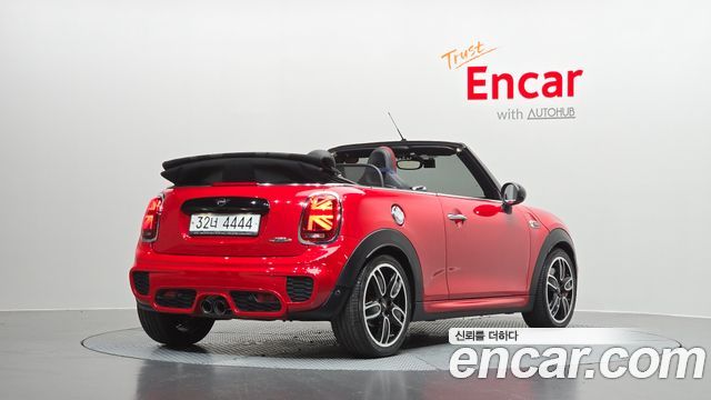 Mini Cooper Convertible JCW 3rd - фото 1