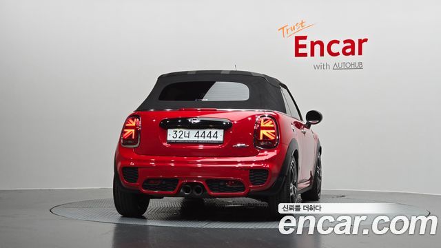 Mini Cooper Convertible JCW 3rd - фото 3