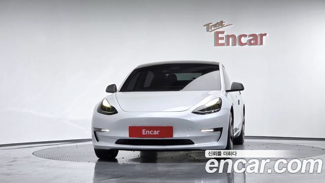 Tesla Model 3 Long Range AWD - фото 2