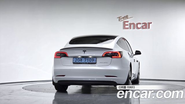 Tesla Model 3 Long Range AWD - фото 3