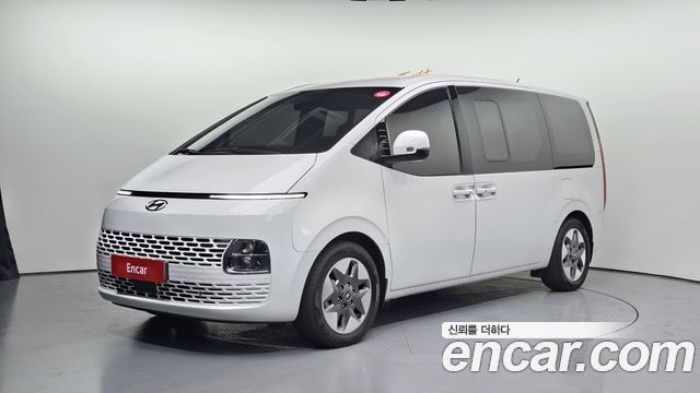 Hyundai Staria Tourer 11-Seater Modern - фото 0