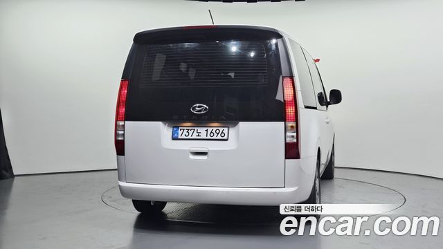 Hyundai Staria Tourer 11-Seater Modern - фото 3