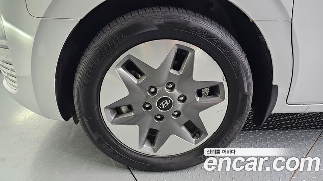 Hyundai Staria Tourer 11-Seater Modern - фото 4