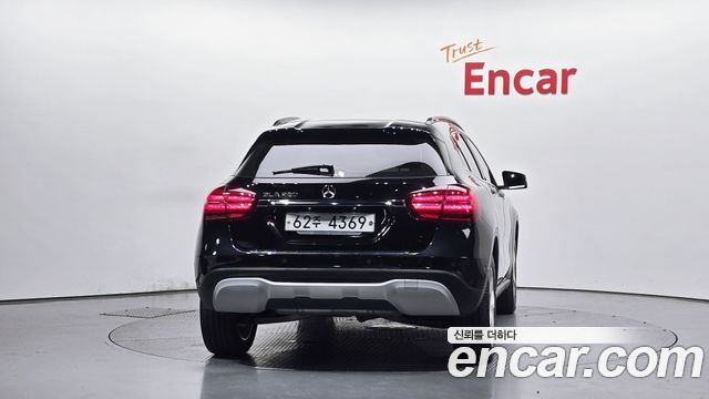 Mercedes-Benz GLA-Class X156 GLA220 - фото 3