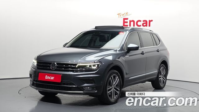 Volkswagen Tiguan 2.0 TDI Prestige - фото 0