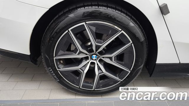 BMW 5-Series G60 520i M Sport - фото 4