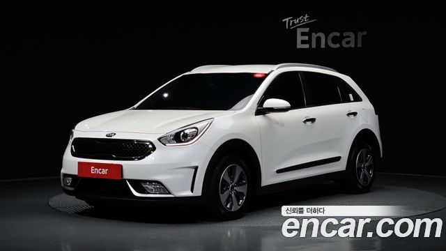 Kia Niro Luxury - фото 0