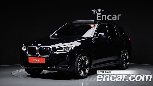 BMW iX3 M Sports - фото 0