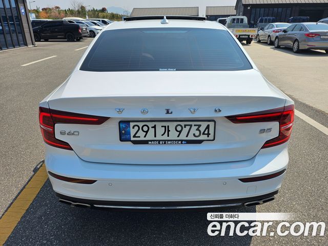 Volvo S60 3-го поколения B5 Inscription - фото 4