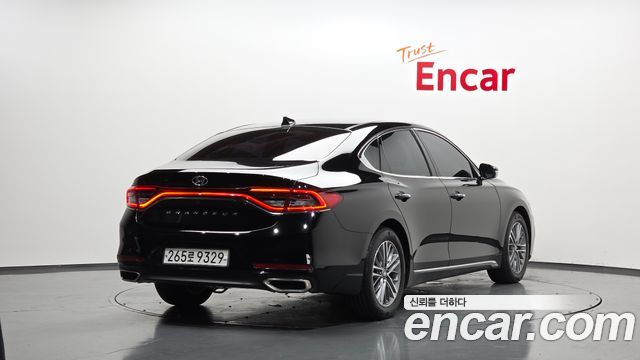 Hyundai Grandeur IG 3.0 LPi Modern (Rental Car) - фото 1