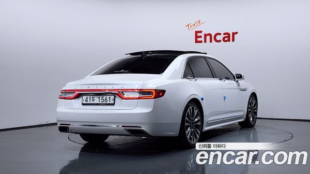 Lincoln Continental 10-го поколения 3.0 AWD - фото 1