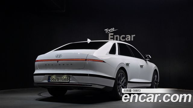 Hyundai Grandeur GN7 2,5 Gasoline 2WD Exclusive - фото 1