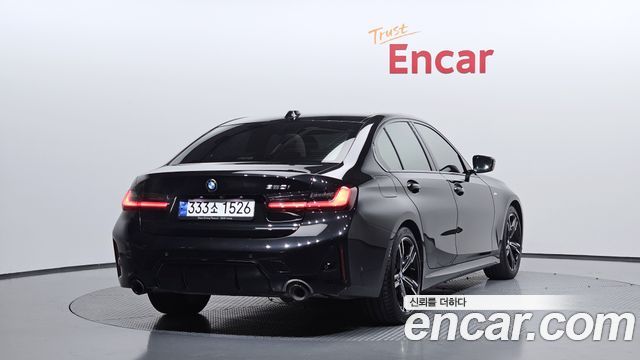 BMW 3-Series G20 320i M Sport - фото 1