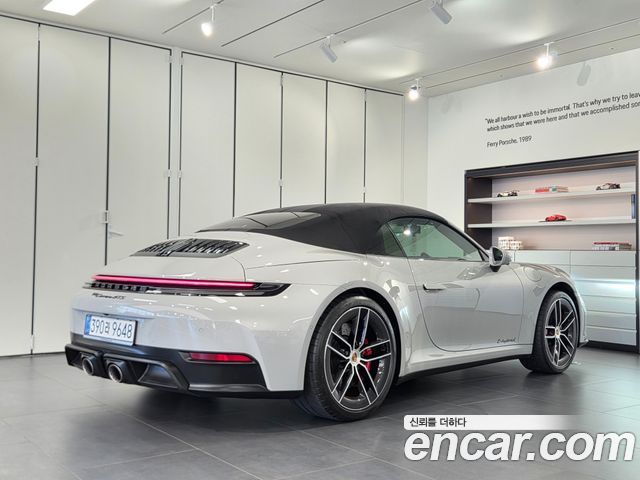 Porsche 911 Carrera GTS Cabriolet - фото 1