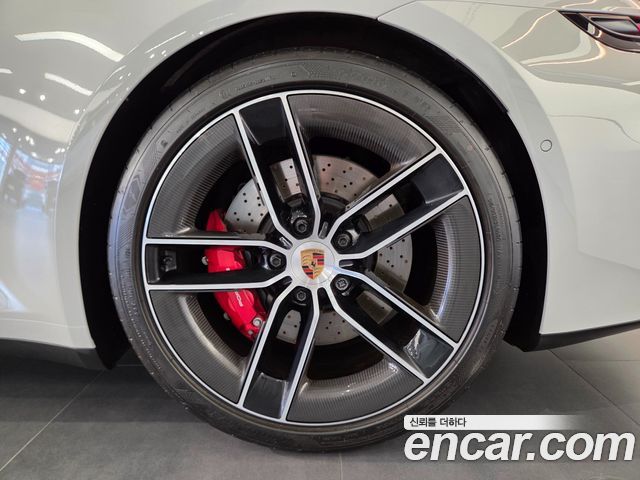 Porsche 911 Carrera GTS Cabriolet - фото 4
