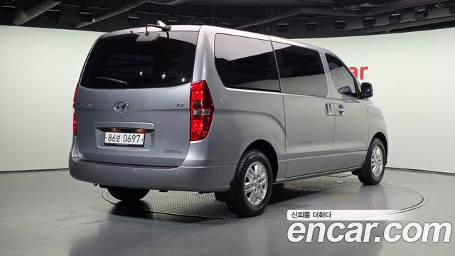Hyundai Starex Новый Van 3-Seater Smart - фото 1