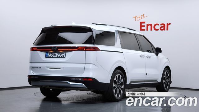 Kia Carnival 4-го поколения 9-Seater Noblesse - фото 1