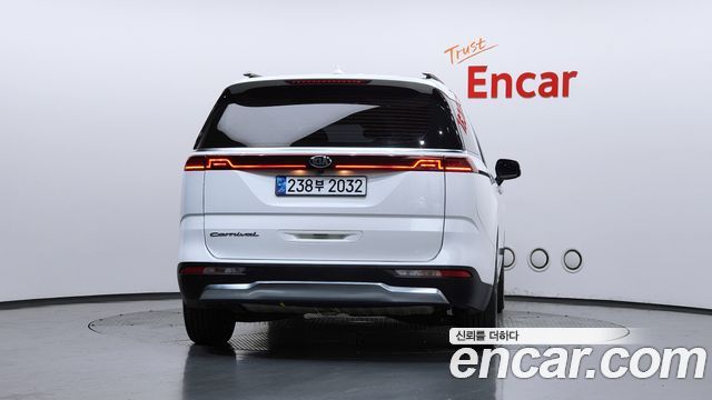 Kia Carnival 4-го поколения 9-Seater Noblesse - фото 3