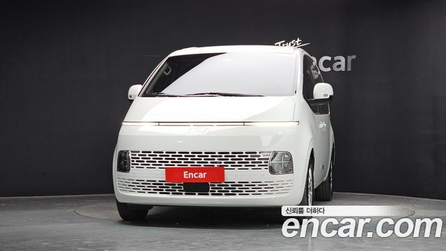 Hyundai Staria Cargo 5-Seater Modern - фото 1