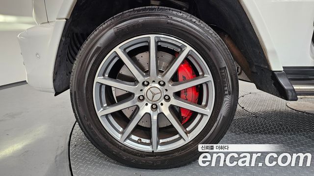 Mercedes-Benz G-Class AMG G63 - фото 4