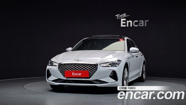 Genesis G70 2.0T Elite - фото 2