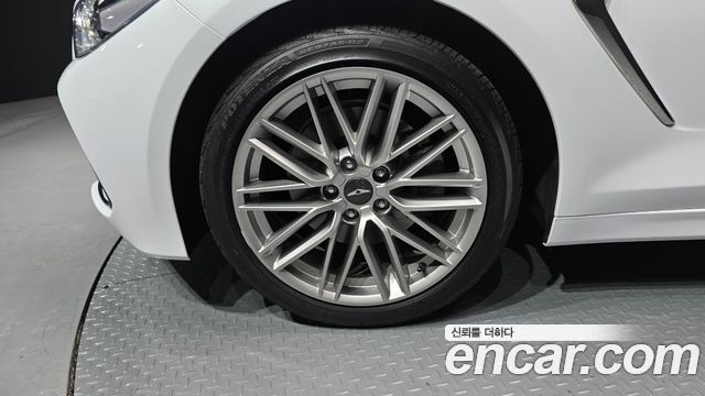 Genesis G70 2.0T Elite - фото 4